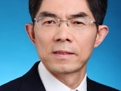 王令浚,新时代青年领袖的崛起之路